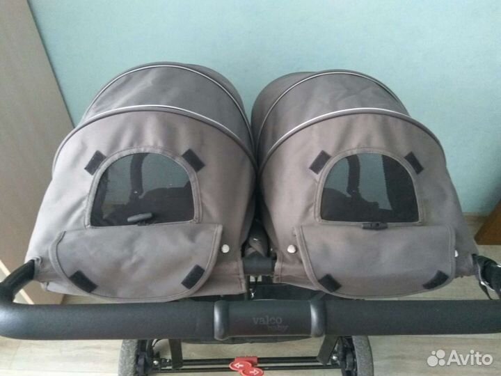 Для Двойни или Погодок Каляска
