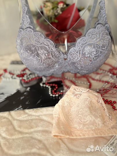 Triumph бюстгальтер 75С 70B