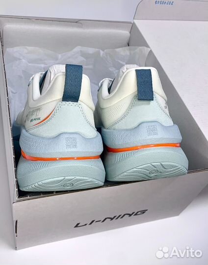 Беговые кроссовки lining soft GO MAX