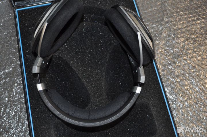 Наушники.Sennheiser HD 700