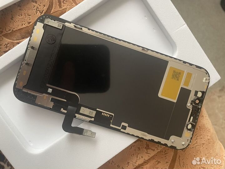 Дисплей iPhone 12