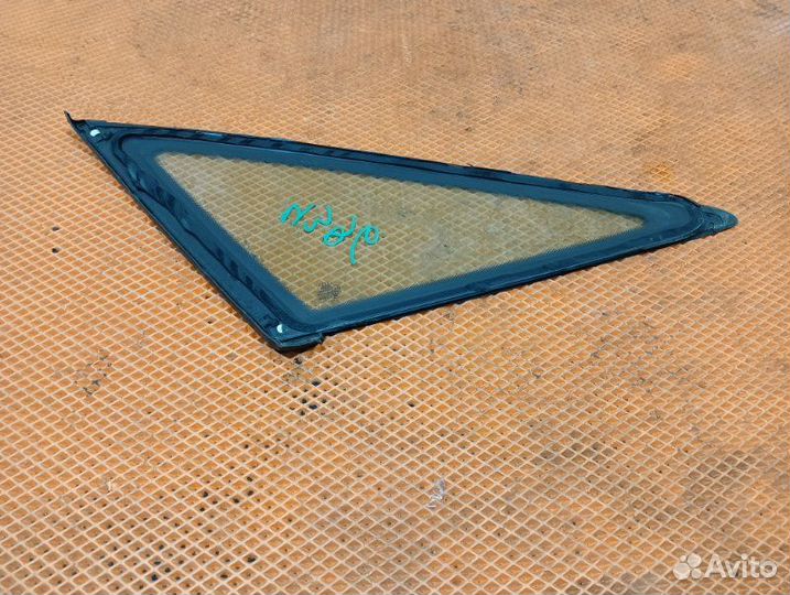 Стекло боковое Audi A6 C6 4F AUK 2007