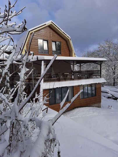 Дом 100 м² на участке 13 сот.