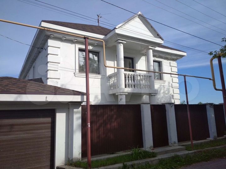 Дом 293 м² на участке 9,3 сот.