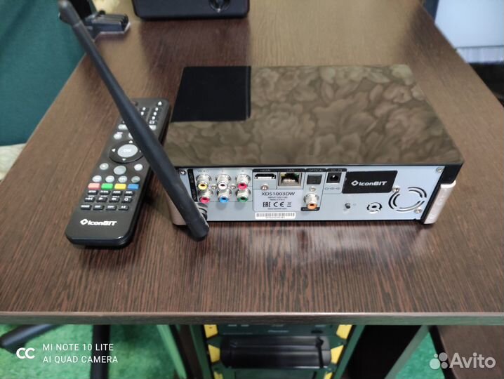 Медиа плейер iconbit XDS1003DW