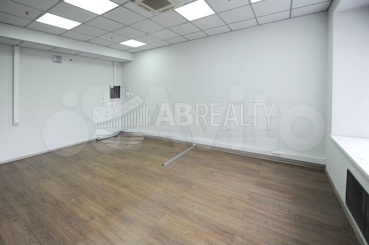 Офис 32.43 м² в бц класса А рядом с метро