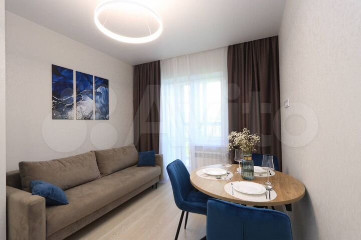 2-к. квартира, 42 м², 8/15 эт.