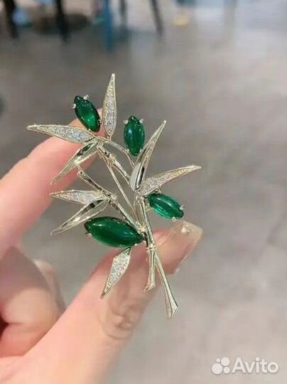 Брошь ассорти