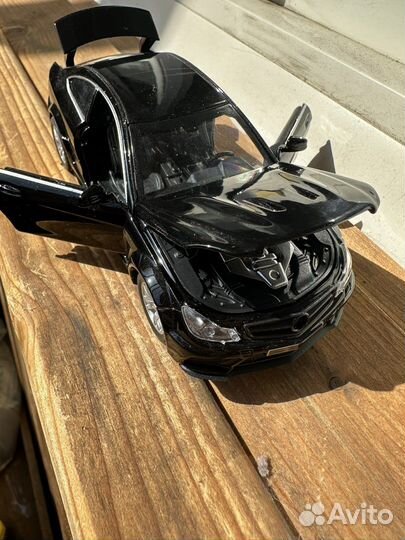 Модель автомобиля Mercedes Benz C63 W204 1:32