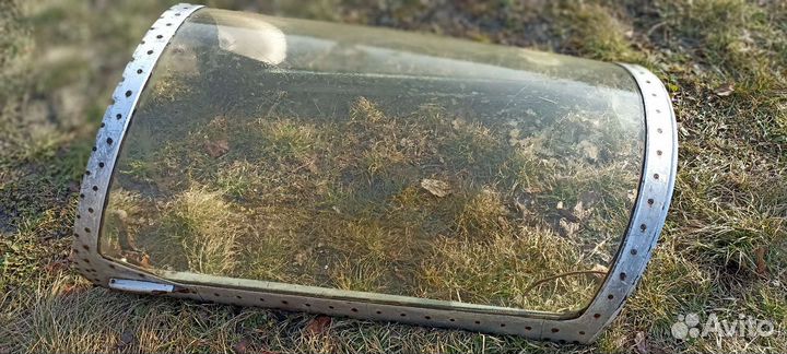 Стекло с кабины самолёта, фонарь