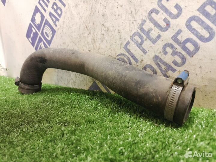 Патрубок радиатора печки Hyundai Terracan