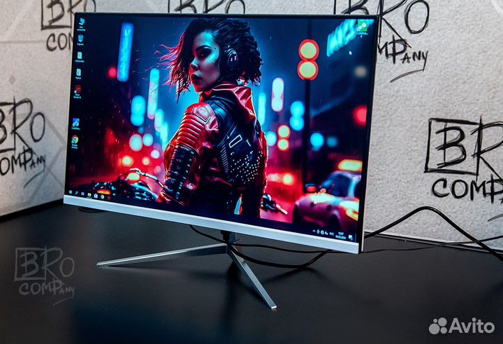 Игровой монитор с изогнутым экраном