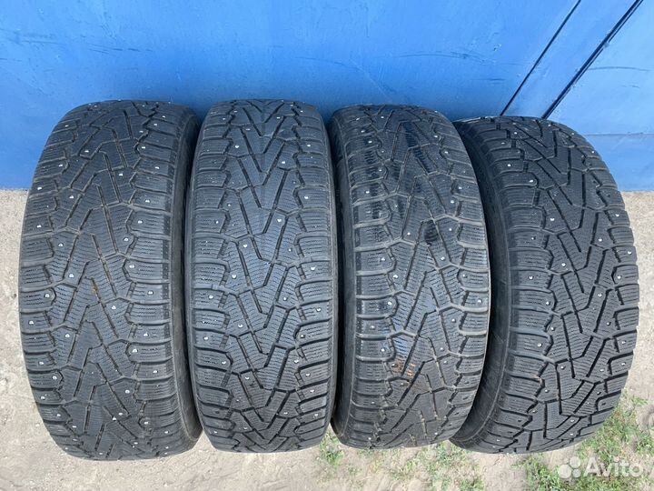 Pirelli Ice Zero 215/65 R16 102T