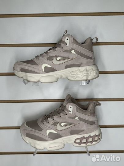 Кроссовки зимние женские