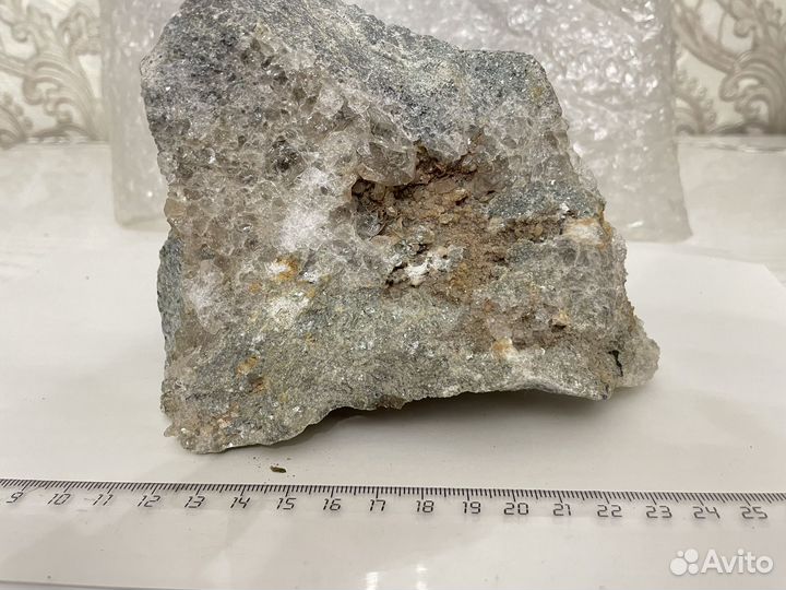 Дымчатый кварц, серицит