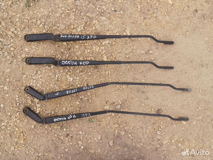 Поводок дворников Octavia tour