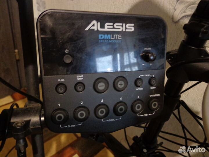 Электронная ударная установка Alesis Dm Lite Kit