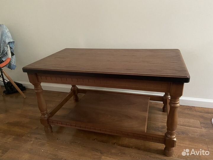 Журнальный стол