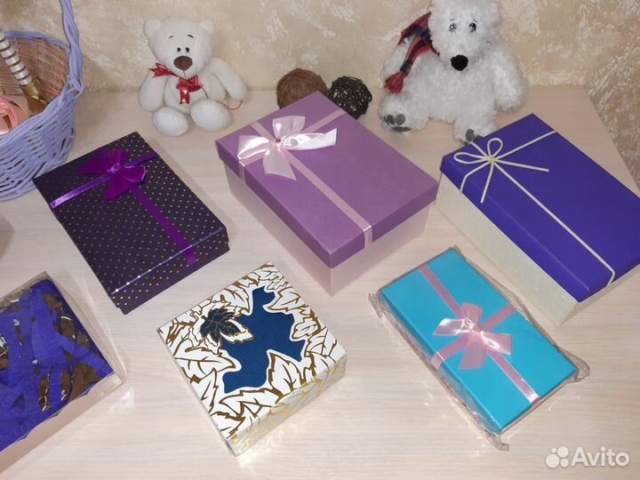 Корзина плетеная, подарочные коробки