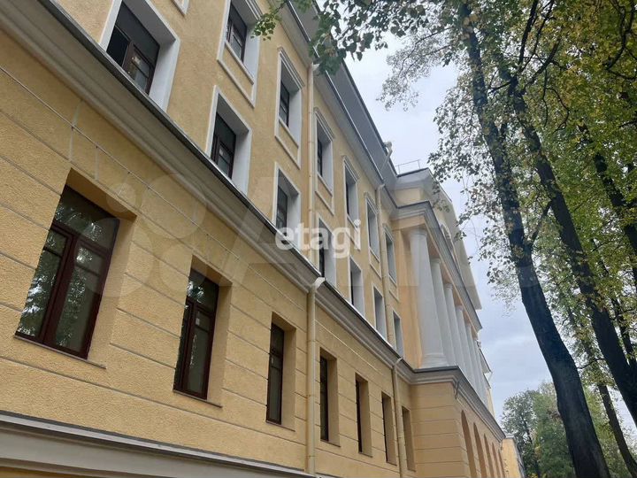 2-к. квартира, 82,4 м², 4/4 эт.