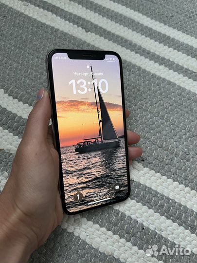 iPhone X, 256 ГБ