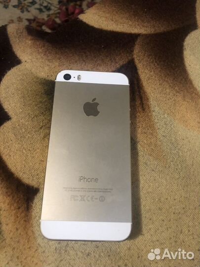 Телефон iPhone 5s