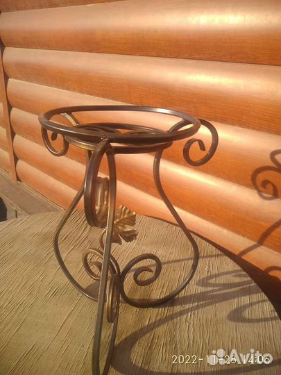 Подставка для цветов