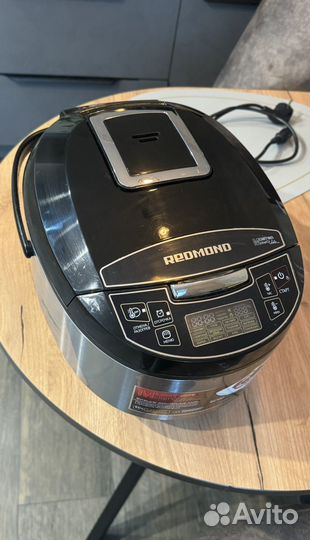 Мультиварка redmond
