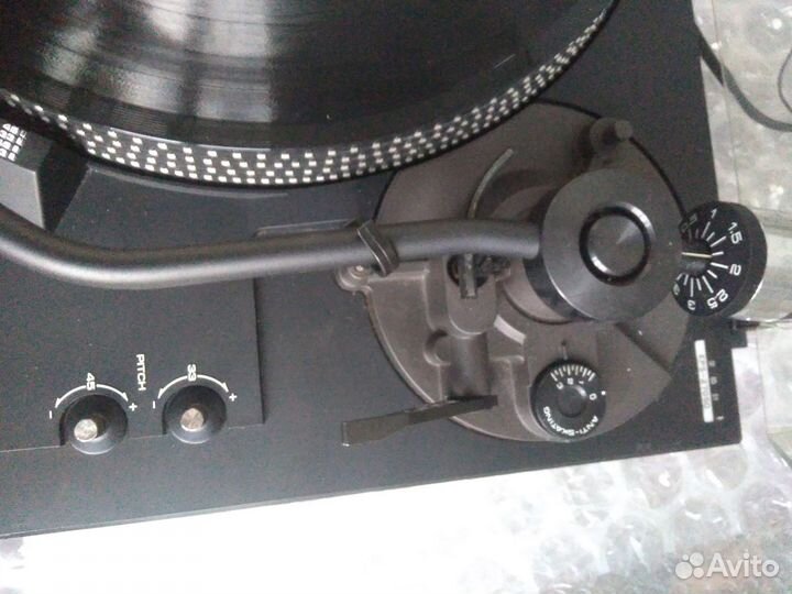 Проигрыватель винила Technics