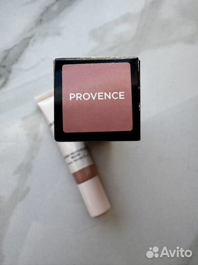 Laura Mercier кремовые румяна оттенок Provence