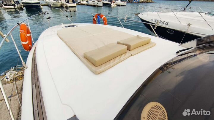 Аренда яхты в Адлере