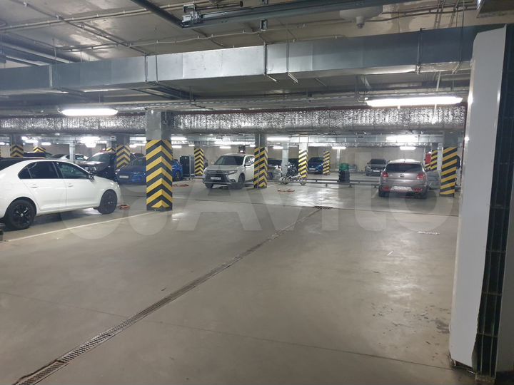 Машиноместо, 17 м²