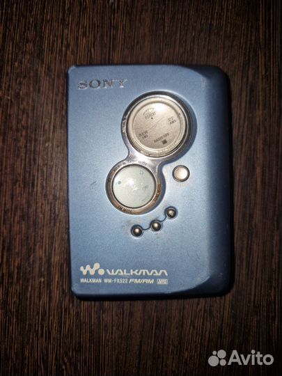 Кассетный плеер Sony Walkman WM-FX522