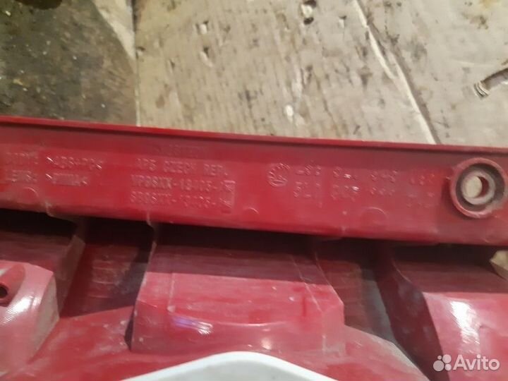 Фонарь задний левый Skoda Yeti