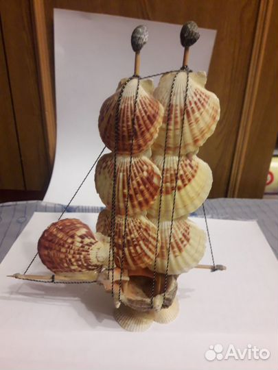 Корабль из раковин