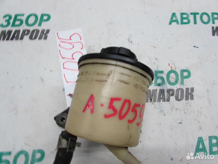 Бачок гидроусилителя для Nissan R'nessa 1997-2001