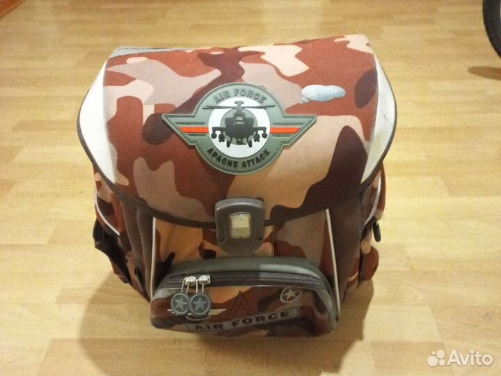 Рюкзак(ранец,портфель) школьный