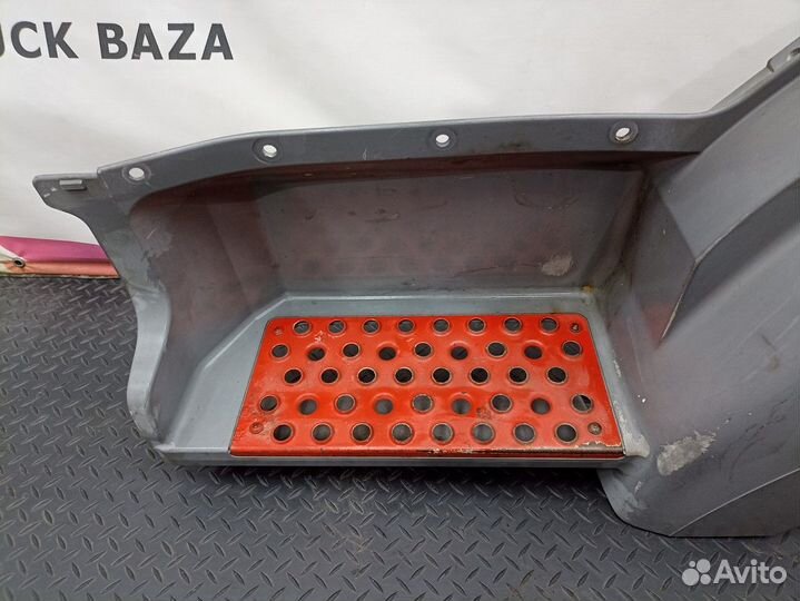 Корпус подножки левой Mercedes-Benz Axor