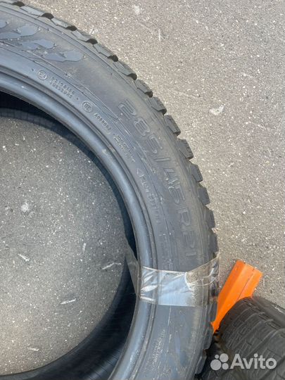 Nokian Tyres Hakkapeliitta 9 SUV 285/45 R21 113T