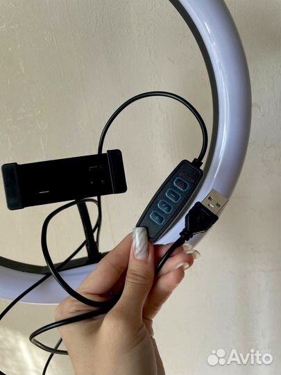 Новая кольцевая лампа