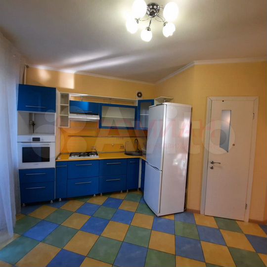 2-к. квартира, 75 м², 6/10 эт.