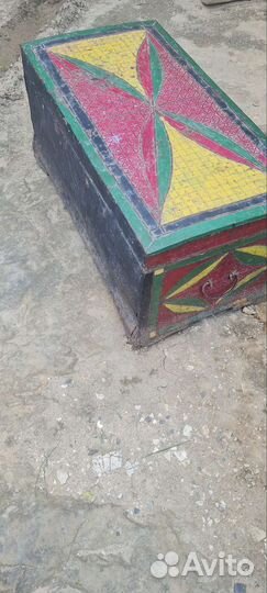 Сундук антикварный,старинный