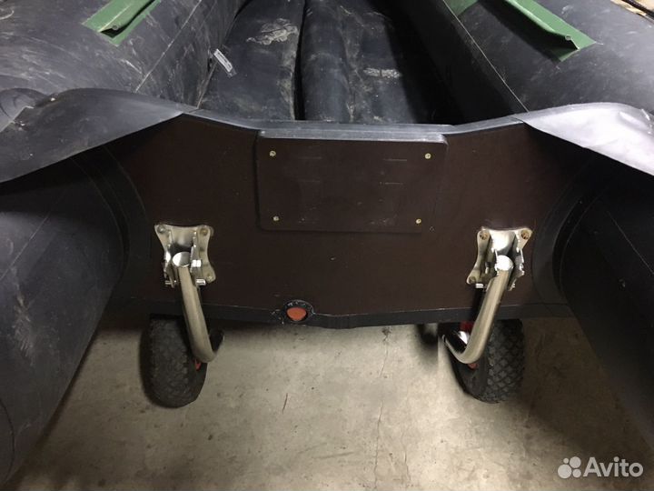 Лодка ривьера 3200