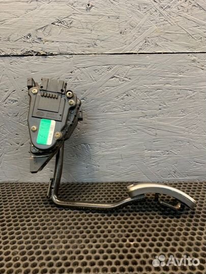 Педаль газа Bentley Continental Flying Spur 3W2