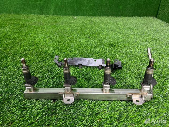 Топливная рейка Bmw 1 E87 N45B16 2005