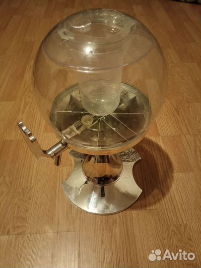 Диспенсер для напитков кувшин шар лед