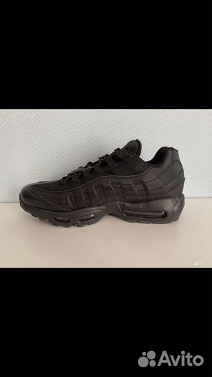 Кроссовки nike 95 оригинал