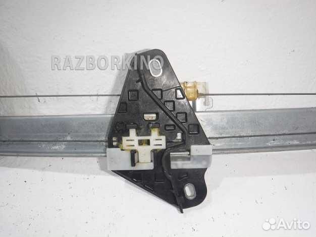 Стеклоподъемник электрический задний левый