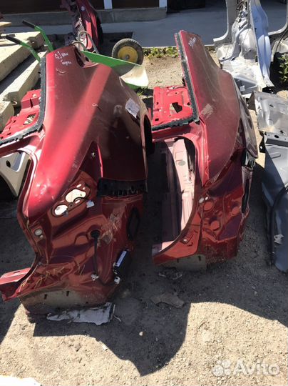 Четверть оригинал задняя правая Mazda 3 BM