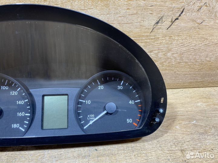 Панель приборов Mercedes Sprinter 906 112004